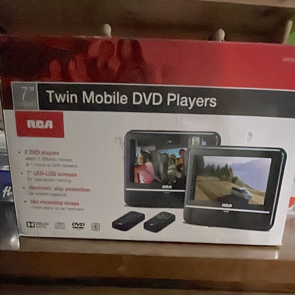 Twin mobile 7” DVD players - Picture 1 of 5